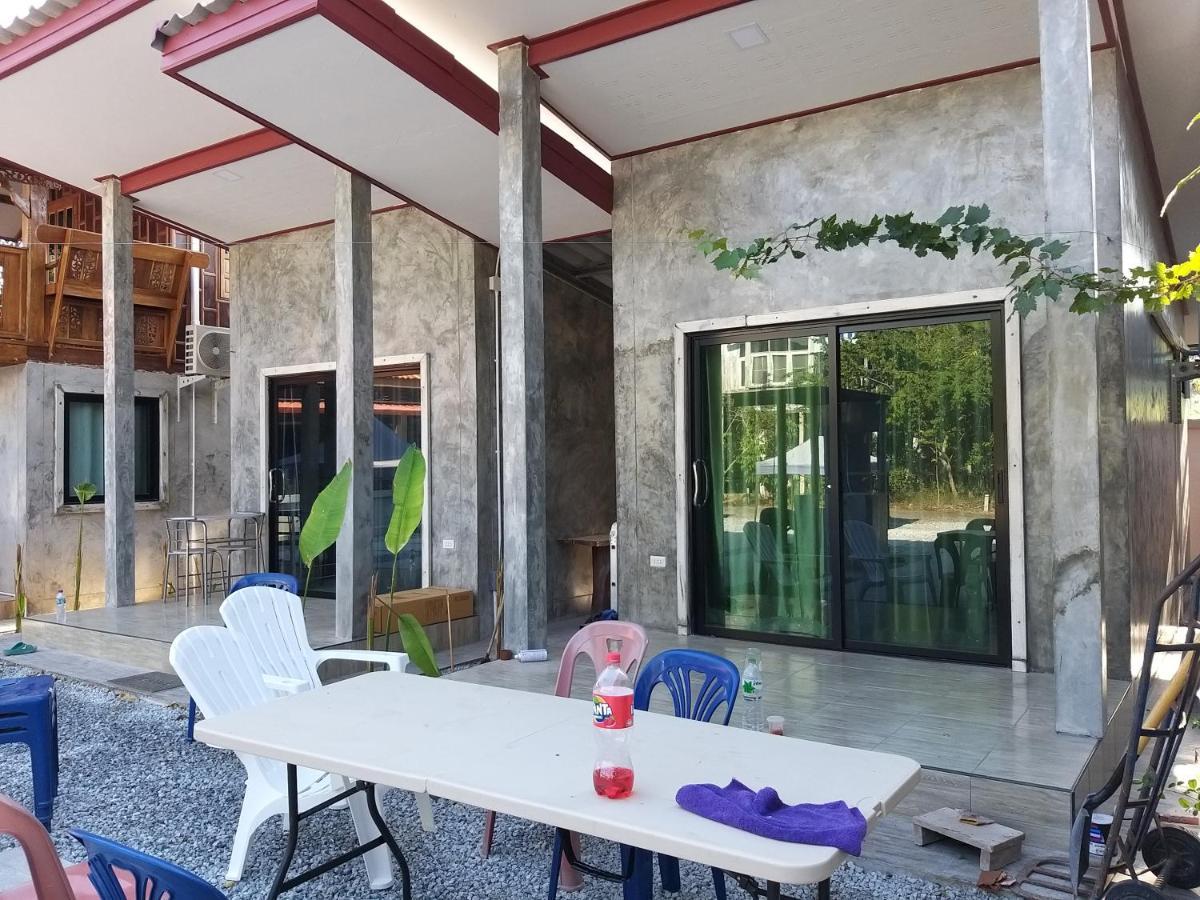 บ้านทะเลอิ่มเอม Bann Talay Im Eimm Бан-Пе Экстерьер фото