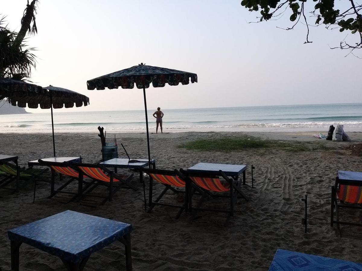 บ้านทะเลอิ่มเอม Bann Talay Im Eimm Бан-Пе Экстерьер фото