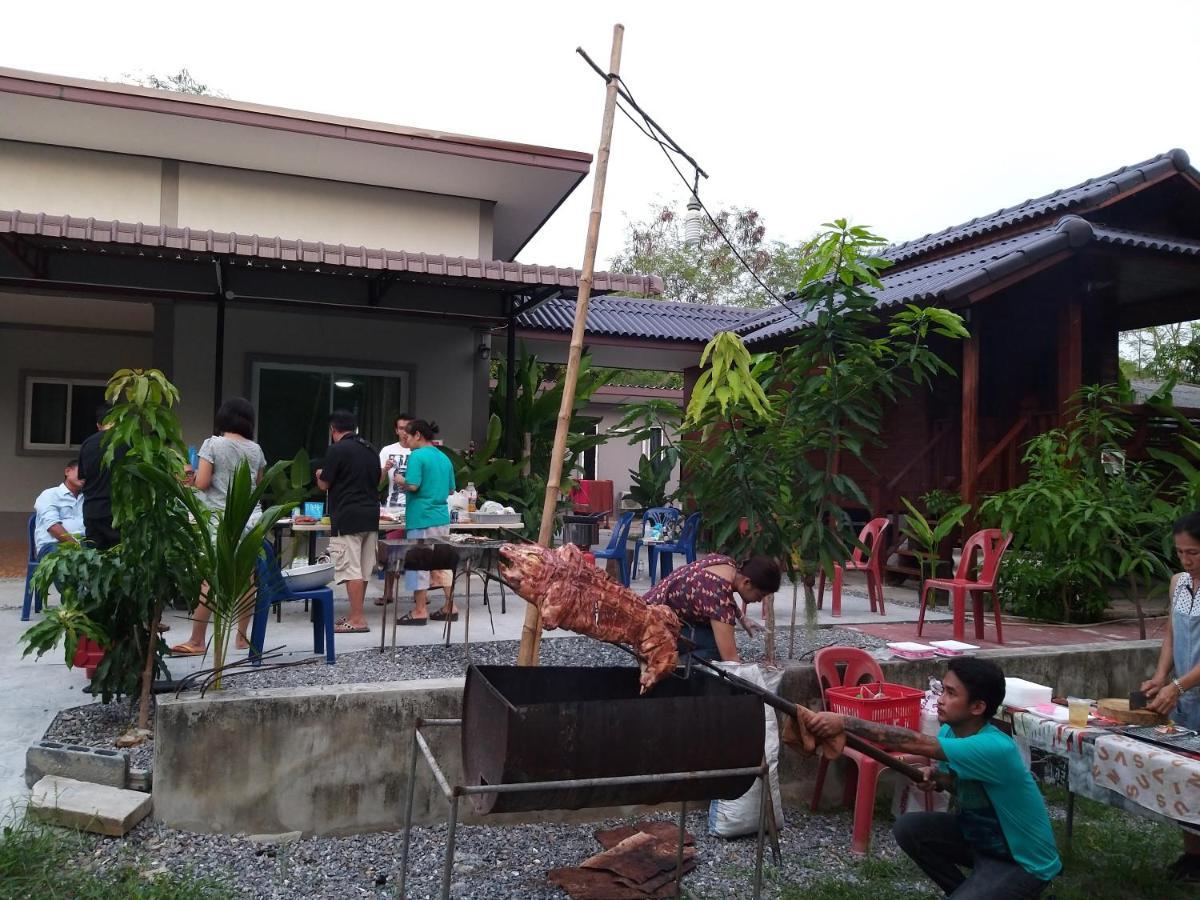 บ้านทะเลอิ่มเอม Bann Talay Im Eimm Бан-Пе Экстерьер фото