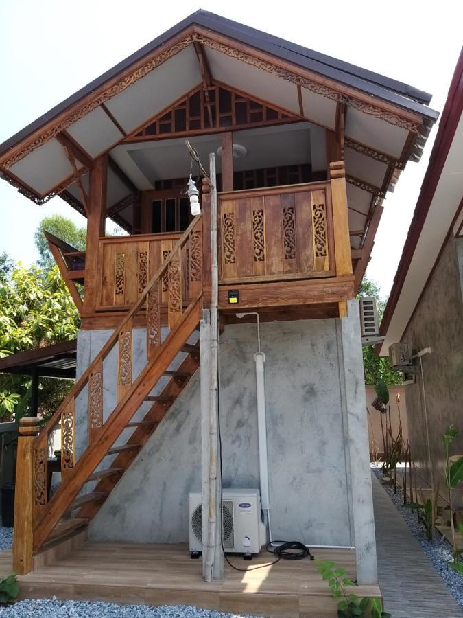 บ้านทะเลอิ่มเอม Bann Talay Im Eimm Бан-Пе Экстерьер фото